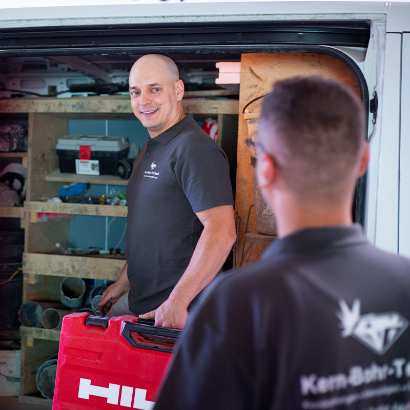 Kernbohrung Ratzeburg - Tim Knodel und ein Teil des Teams von der Kern Bohr Technik GmbH