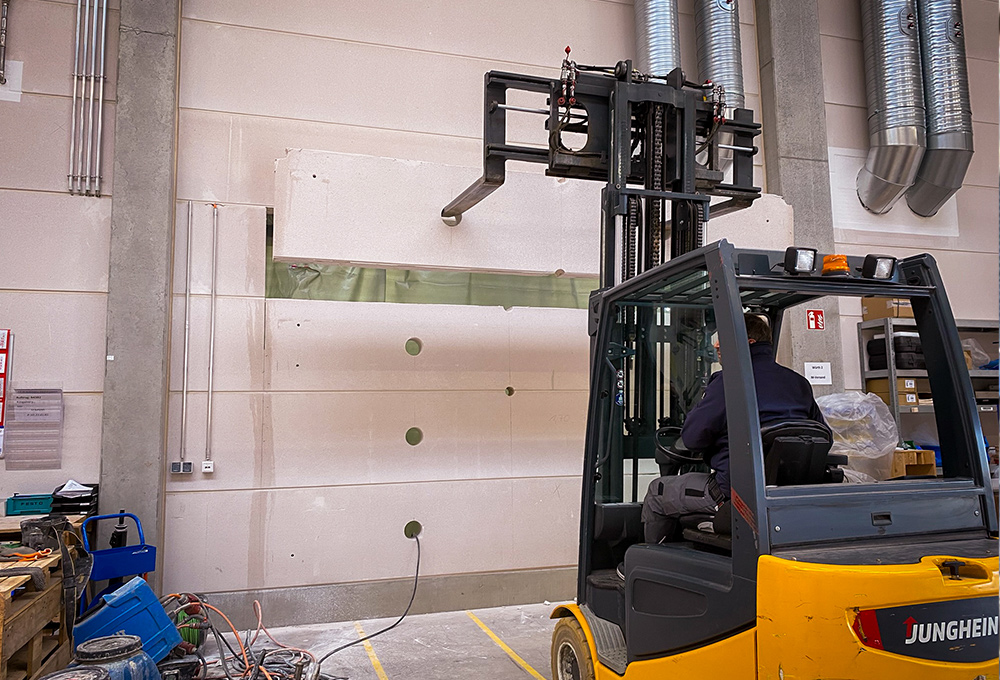 Menschliche Werte, Moderne Technik